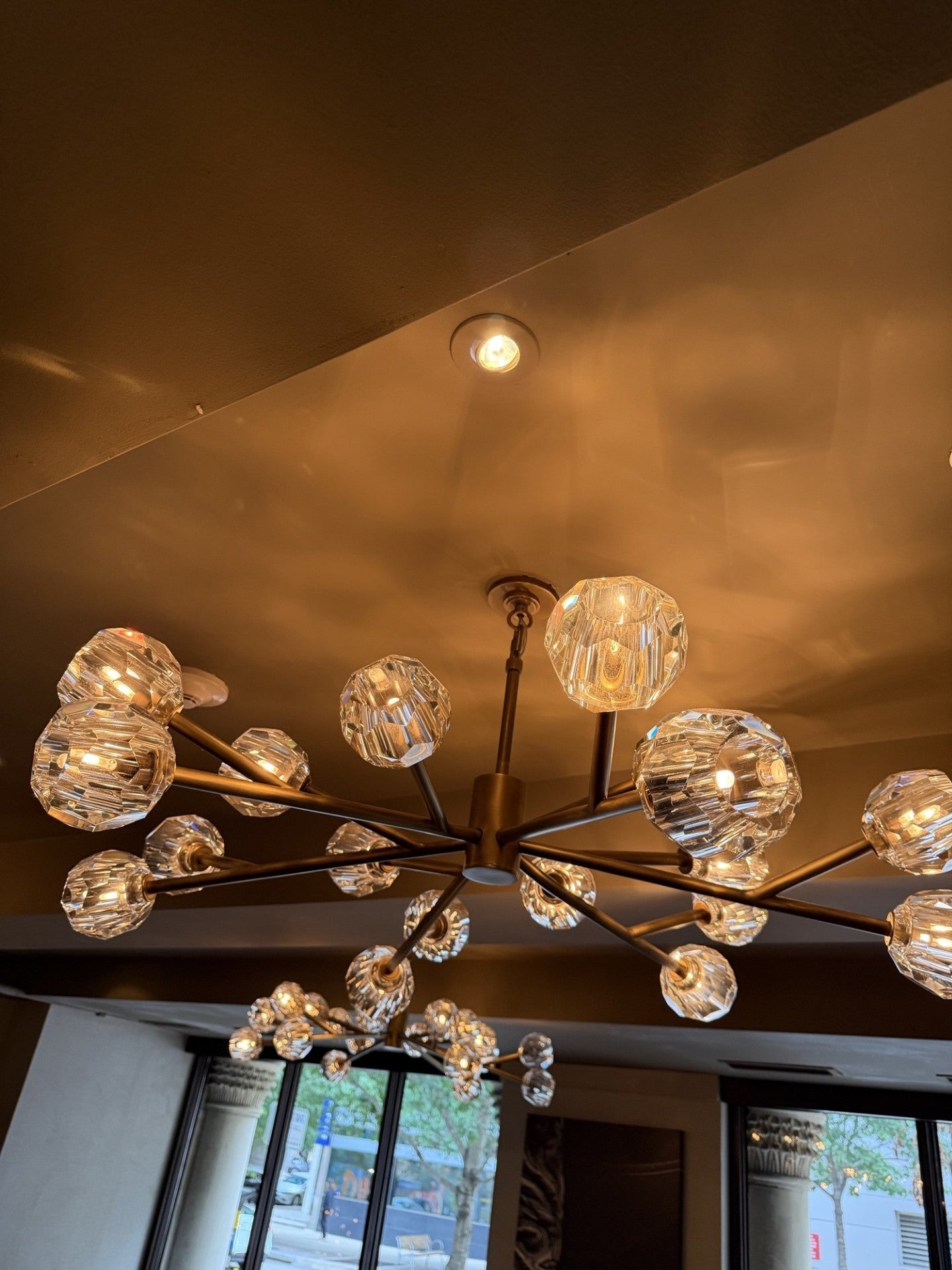 CHANDELIER Boule de Cristal