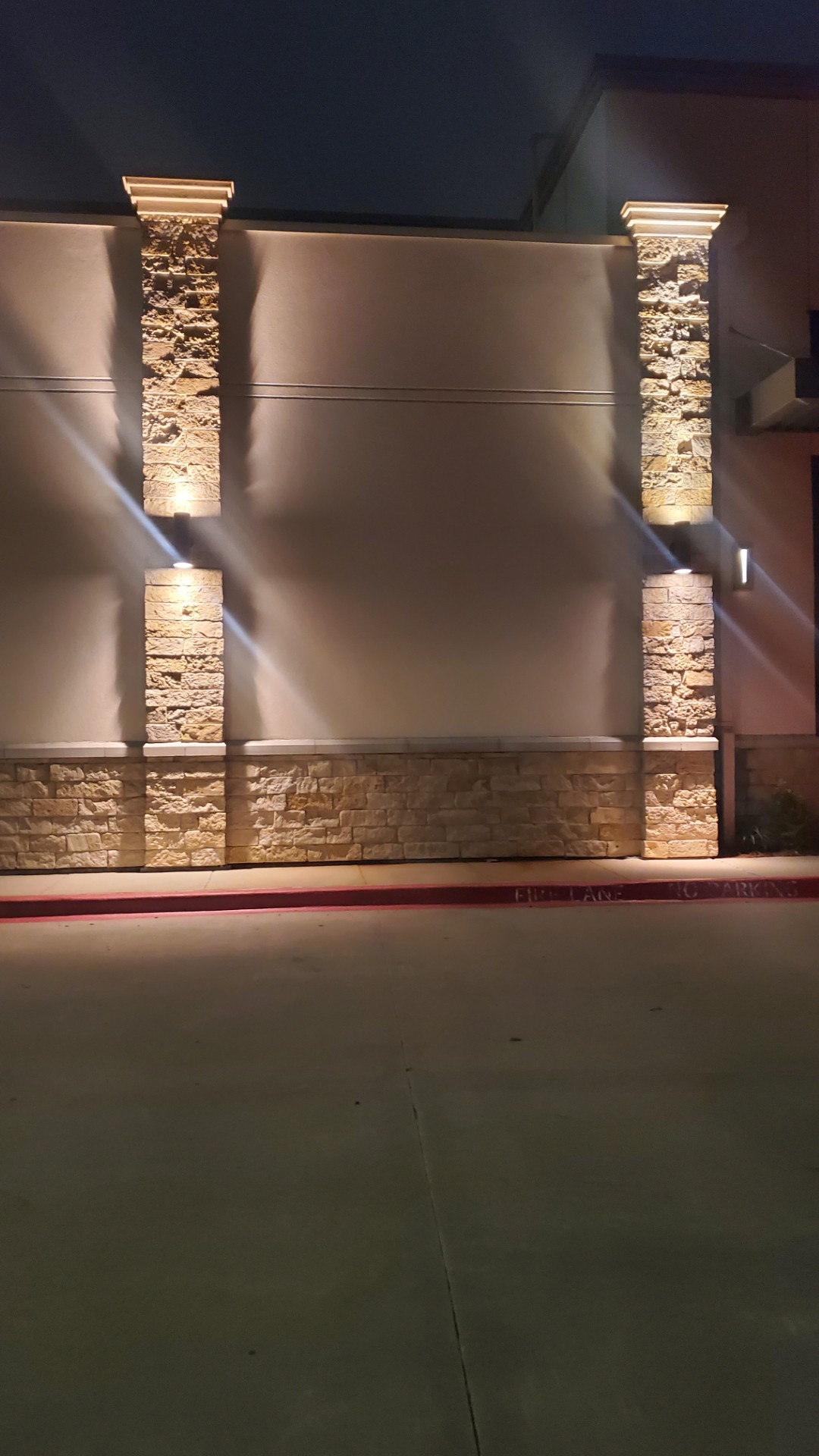 EXTERIOR Up/Down Sconce (PAR 38)