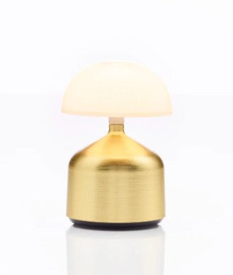 VERDAD Patio Lamp (CON - Online)